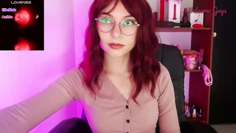 Snapshot of sabrina709 chatting on December 14, 8:24 pm Sabrina online show from December 14, 8:24 pm