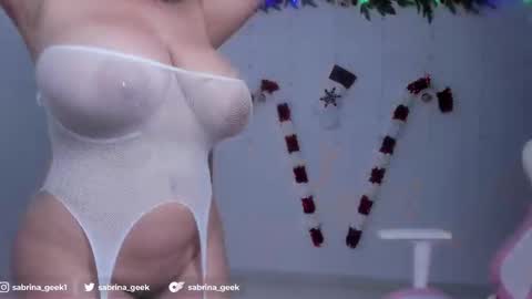 Snapshot of sabrina_geek chatting on December 12, 2:48 am sabrina_geek online show from December 12, 2:48 am