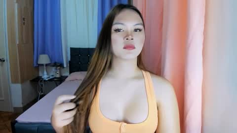 Snapshot of sabrina_hilson chatting on March 20, 5:34 am sabrina_hilson online show from March 20, 5:34 am