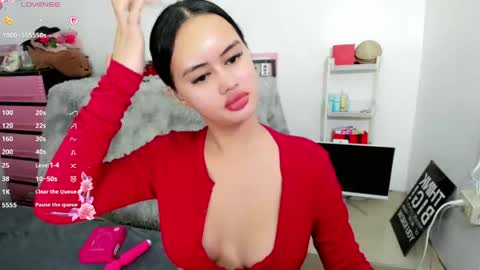 Snapshot of sabrina_inviting chatting on May 17, 4:58 pm Sabrina online show from May 17, 4:58 pm