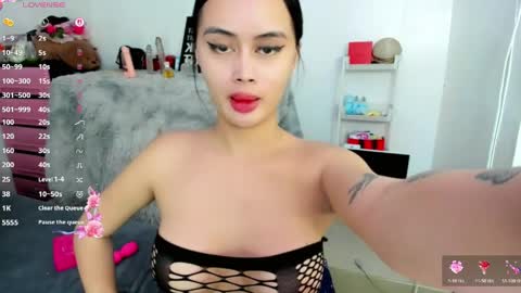 Snapshot of sabrina_inviting chatting on May 20, 2:07 am Sabrina online show from May 20, 2:07 am
