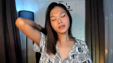 Nadine online show from December 13, 2:38 pm