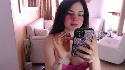Snapshot of sabrina_v11 chatting on June 30, 4:52 pm sabrina_v11 online show from June 30, 4:52 pm