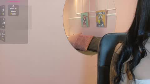 Sabrina online show from March 17, 9:40 pm