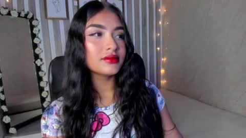 mariana  online show from March 10, 9:40 pm