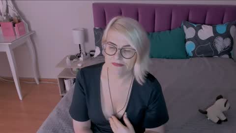 Sabrina MacMarren online show from January 23, 9:29 pm