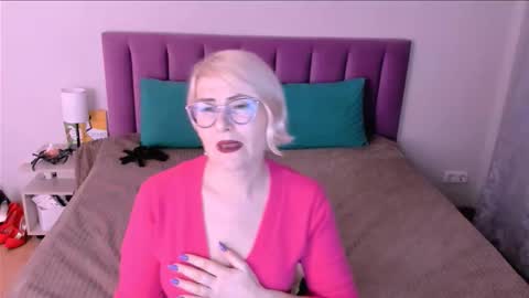 Sabrina MacMarren online show from October 29, 5:58 pm