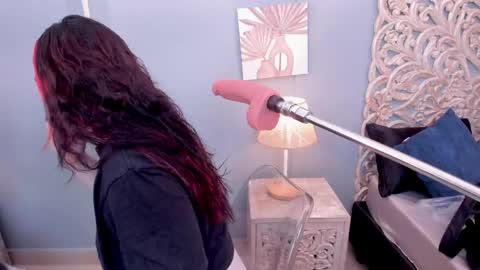 Snapshot of sabrinna_fox chatting on May 24, 7:41 pm sabrinna online show from May 24, 7:41 pm