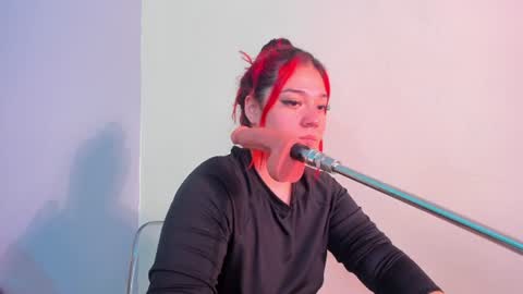 Snapshot of sabrinna_fox chatting on June 10, 7:57 pm sabrinna online show from June 10, 7:57 pm