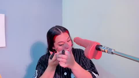 Snapshot of sabrinna_fox chatting on June 13, 7:56 pm sabrinna online show from June 13, 7:56 pm