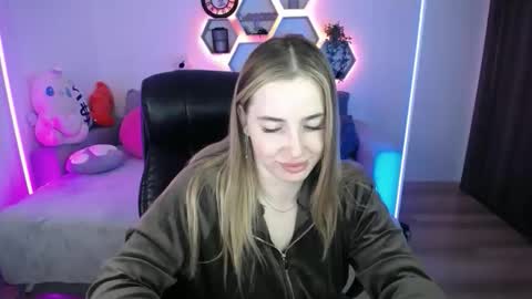 Sabrina Violet online show from May 12, 8:11 am