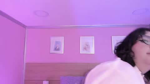 Snapshot of sachi_meow chatting on February 6, 3:09 pm Ig online show from February 6, 3:09 pm