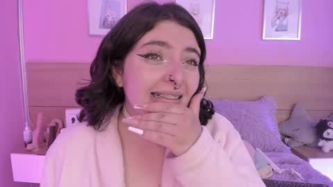 Snapshot of sachi_meow chatting on February 16, 10:54 pm Ig online show from February 16, 10:54 pm