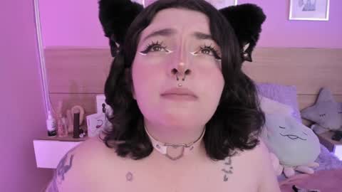 Snapshot of sachi_meow chatting on February 17, 4:48 pm Ig online show from February 17, 4:48 pm