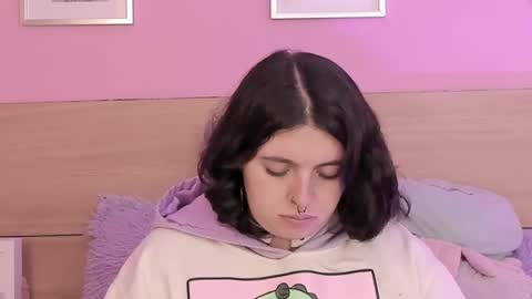 Snapshot of sachi_meow chatting on February 20, 2:24 pm Ig online show from February 20, 2:24 pm