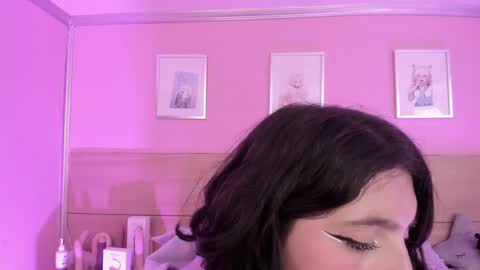 Snapshot of sachi_meow chatting on February 20, 9:09 pm Ig online show from February 20, 9:09 pm