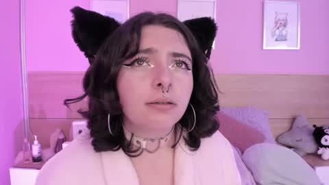 Snapshot of sachi_meow chatting on February 24, 2:19 am Ig online show from February 24, 2:19 am