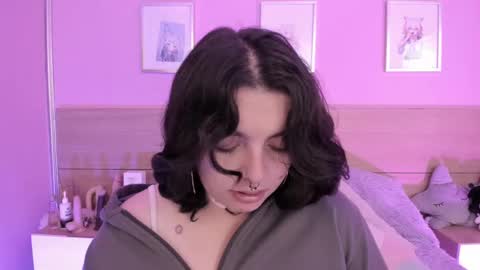 Snapshot of sachi_meow chatting on February 26, 12:36 pm Ig online show from February 26, 12:36 pm