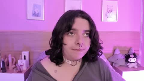 Snapshot of sachi_meow chatting on March 1, 12:01 pm Ig online show from March 1, 12:01 pm