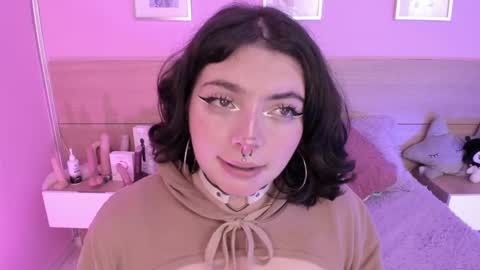 Snapshot of sachi_meow chatting on March 2, 6:30 pm Ig online show from March 2, 6:30 pm