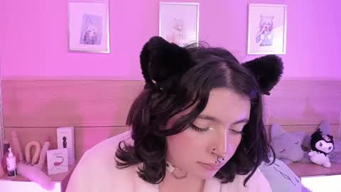 Snapshot of sachi_meow chatting on March 8, 1:36 pm Ig online show from March 8, 1:36 pm