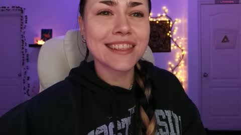 Sadie Renee  online show from February 13, 12:17 am