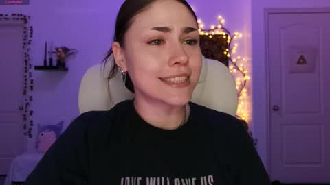 Sadie Renee  online show from March 28, 12:32 am