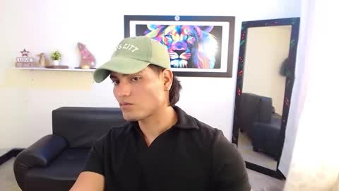 Saenz online show from December 20, 8:23 pm