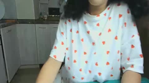 Snapshot of safari_xx chatting on November 1, 10:06 am Queen online show from November 1, 10:06 am