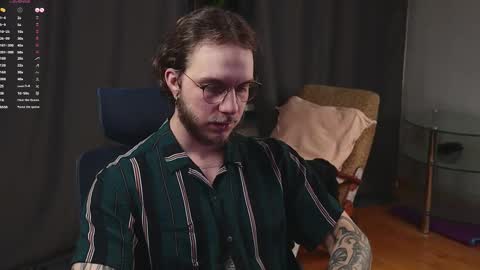 Snapshot of sage6688 chatting on October 8, 3:59 am Adam online show from October 8, 3:59 am