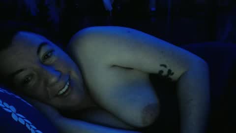 Snapshot of saggiemaggie chatting on November 23, 12:27 pm saggiemaggie online show from November 23, 12:27 pm