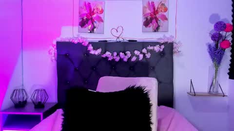 Snapshot of sagirabelle chatting on April 18, 7:58 pm Sagira Belle online show from April 18, 7:58 pm