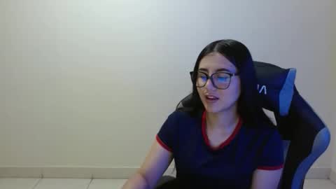 Sahaliefox  online show from February 16, 5:20 pm