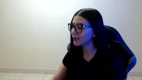 Sahaliefox  online show from July 31, 10:20 pm
