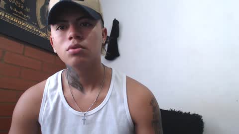 Snapshot of sahara_n_thiago chatting on January 12, 2:41 pm Sahara y Thiago online show from January 12, 2:41 pm