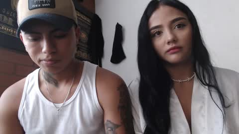 Snapshot of sahara_n_thiago chatting on January 22, 11:56 am Sahara y Thiago online show from January 22, 11:56 am