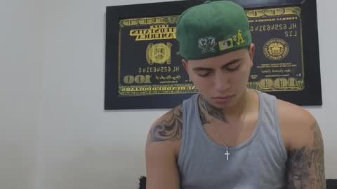 Snapshot of sahara_n_thiago chatting on September 18, 11:01 am Sahara y Thiago online show from September 18, 11:01 am