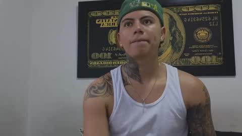 Snapshot of sahara_n_thiago chatting on September 20, 11:11 am Sahara y Thiago online show from September 20, 11:11 am