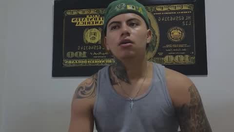 Snapshot of sahara_n_thiago chatting on September 29, 11:04 am Sahara y Thiago online show from September 29, 11:04 am