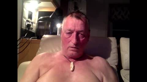 sail_naked online show from December 18, 9:10 pm