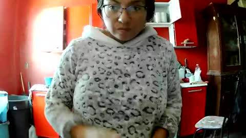 Snapshot of sailor_ruby7 chatting on April 12, 4:56 pm ruby chocoholic cakeholic coffeeholic cookieholic online show from April 12, 4:56 pm