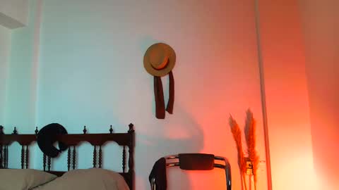 Sindy Scott online show from May 26, 6:04 pm