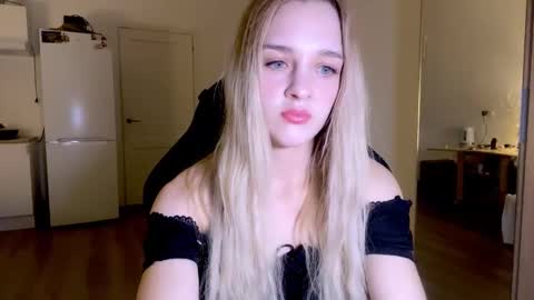 Sofia online show from October 15, 7:03 pm