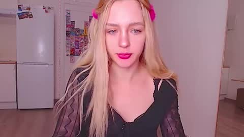 Sofia online show from February 9, 3:32 am