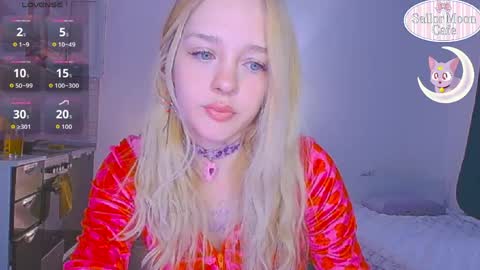 Snapshot of sailormoon666_ chatting on April 15, 4:08 am Sofia online show from April 15, 4:08 am