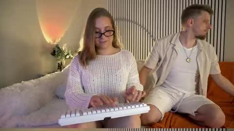 saint__vicious online show from September 26, 8:35 pm