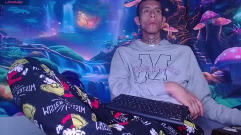 saint boy online show from January 21, 6:00 am