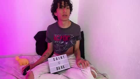 saint_dark online show from October 22, 1:44 pm