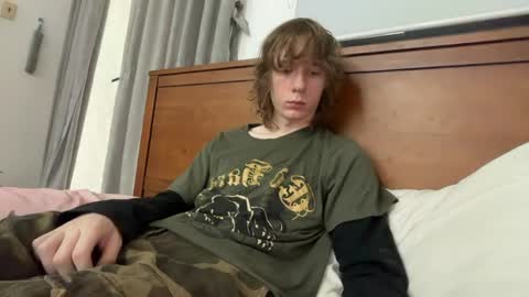 saintfawn online show from April 24, 3:09 am