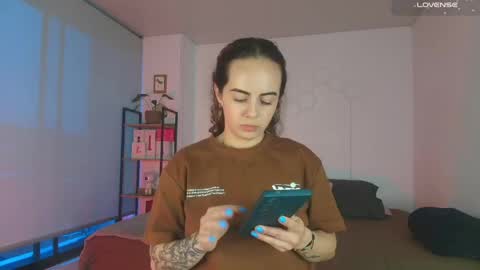 Snapshot of sairy_ chatting on June 8, 11:05 pm sairy_ online show from June 8, 11:05 pm